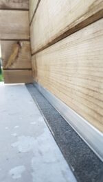 Abri de jardin 9m² PLUS en bois 40mm traité teinté marron Gardy Shelter
