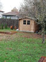 Abri de jardin 9m² PLUS en bois 40mm traité teinté marron Gardy Shelter