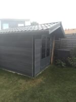 Abri de jardin en bois composite 28mm gris foncé 9m² double porte alu et double vitrage - Woodlife Garden