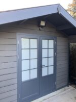 Abri de jardin en bois composite 28mm gris foncé 9m² double porte alu et double vitrage - Woodlife Garden