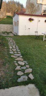 Abri de jardin en bois massif 20m² – madriers 28mm - Habrita