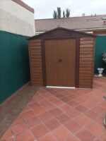 Abri de jardin en métal aspect bois 4,6m² + kit d'ancrage - X-METAL