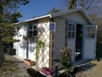 Abri de jardin en PVC 11,2m² DECO blanc et gris bleu Grosfillex + kit ancrage offert