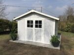 Abri de jardin en PVC 11,2m² DECO gris clair et blanc Grosfillex + Kit ancrage offert