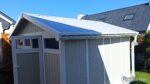 Abri de jardin en PVC 11,2m² UTILITY blanc et gris vert Grosfillex + kit ancrage offert