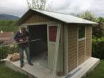 Abri de jardin en PVC 7,5m² DECO Sherwood Grosfillex + kit ancrage offert