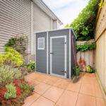 Abri de jardin en résine 2,06m² monopente + plancher gris Keter