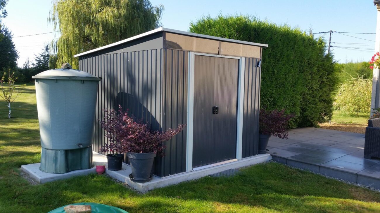 Abri de jardin métal 6,67m² Skylight anthracite + kit d'ancrage X-METAL