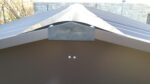 Abri de jardin métal beige et marron 11,39m² + kit d'ancrage inclus - YARDMASTER