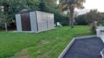 Abri de jardin métal beige et marron 11,39m² + kit d'ancrage inclus - YARDMASTER