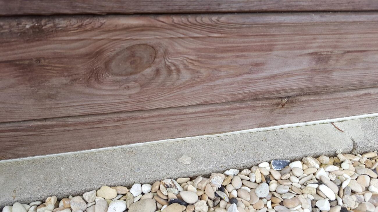 Abri en bois massif 16m² PLUS 28mm traité teinté marron Gardy Shelter