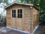 Abri en bois massif 9m² PLUS 28mm traité teinté marron Gardy Shelter