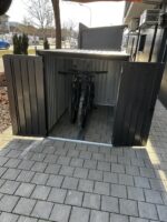 Abri pour 3 vélos en métal anthracite Kosto 2,74m² - X-METAL
