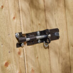 Coffre abri multifonctions en bois traité - 2000L - Rowlinson